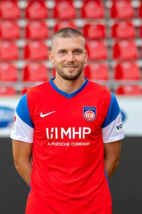 Robert Leipertz (FC Heidenheim, 13), GER, 1. FC Heidenheim 1846 e.V., Fussball, 2. Bundesliga, Spielerportraits, Freisteller, Spielzeit 2021 2022, 20.07.2021, GER, 1. FC Heidenheim 1846 e.V., Fussball, 2. Bundesliga, Spielerportraits, Freisteller, Spielzeit 2021 2022, 20.07.2021 Heidenheim Copyright: xEibner-Pressefotox EP_EER