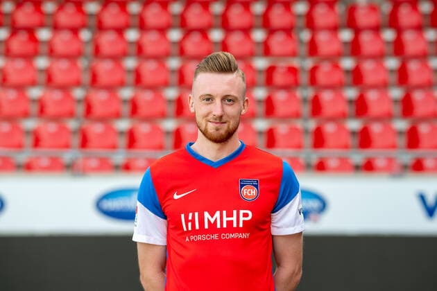 Tobias Mohr (FC Heidenheim, 29), GER, 1. FC Heidenheim 1846 e.V., Fussball, 2. Bundesliga, Spielerportraits, Freisteller, Spielzeit 2021 2022, 20.07.2021, GER, 1. FC Heidenheim 1846 e.V., Fussball, 2. Bundesliga, Spielerportraits, Freisteller, Spielzeit 2021 2022, 20.07.2021 Heidenheim Copyright: xEibner-Pressefotox EP_EER