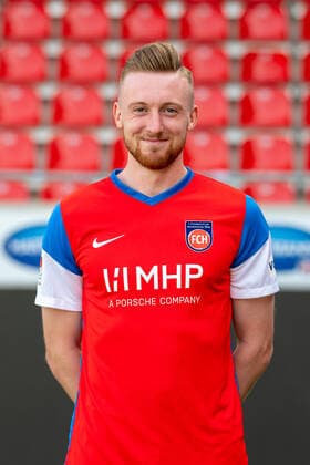 Tobias Mohr (FC Heidenheim, 29), GER, 1. FC Heidenheim 1846 e.V., Fussball, 2. Bundesliga, Spielerportraits, Freisteller, Spielzeit 2021 2022, 20.07.2021, GER, 1. FC Heidenheim 1846 e.V., Fussball, 2. Bundesliga, Spielerportraits, Freisteller, Spielzeit 2021 2022, 20.07.2021 Heidenheim Copyright: xEibner-Pressefotox EP_EER
