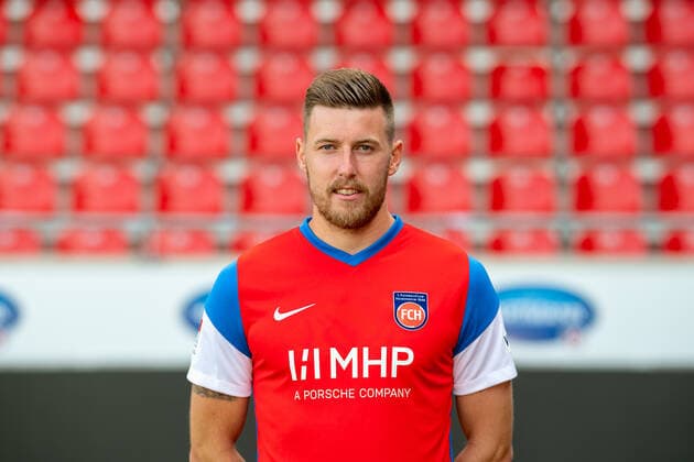Christian Kuehlwetter (FC Heidenheim, 24), GER, 1. FC Heidenheim 1846 e.V., Fussball, 2. Bundesliga, Spielerportraits, Freisteller, Spielzeit 2021 2022, 20.07.2021, GER, 1. FC Heidenheim 1846 e.V., Fussball, 2. Bundesliga, Spielerportraits, Freisteller, Spielzeit 2021 2022, 20.07.2021 Heidenheim Copyright: xEibner-Pressefotox EP_EER