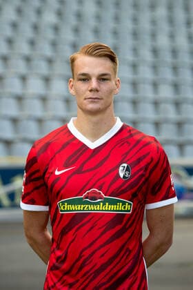 Philipp Lienhart (SC Freiburg, 3), GER, SC Freiburg, 29.07.2021, Media Day Fussball Bundesliga, Spielzeit 2021 2022 DFL REGULATIONS PROHIBIT ANY USE OF PHOTOGRAPHS AS IMAGE SEQUENCES AND OR uerthQUASI-VIDEO GER, SC Freiburg, 29.07.2021, Media Day Fussball Bundesliga, Spielzeit 2021 2022 Freiburg Copyright: xEibnerxPressefotox EP_EER