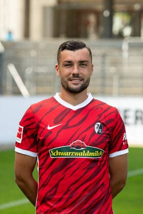 Manuel Gulde (SC Freiburg, 5), GER, SC Freiburg, 29.07.2021, Media Day Fussball Bundesliga, Spielzeit 2021 2022 DFL REGULATIONS PROHIBIT ANY USE OF PHOTOGRAPHS AS IMAGE SEQUENCES AND OR uerthQUASI-VIDEO GER, SC Freiburg, 29.07.2021, Media Day Fussball Bundesliga, Spielzeit 2021 2022 Freiburg Copyright: xEibnerxPressefotox EP_EER