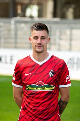 Baptiste Santamaria (SC Freiburg, 8), GER, SC Freiburg, 29.07.2021, Media Day Fussball Bundesliga, Spielzeit 2021 2022 DFL REGULATIONS PROHIBIT ANY USE OF PHOTOGRAPHS AS IMAGE SEQUENCES AND OR uerthQUASI-VIDEO GER, SC Freiburg, 29.07.2021, Media Day Fussball Bundesliga, Spielzeit 2021 2022 Freiburg Copyright: xEibnerxPressefotox EP_EER