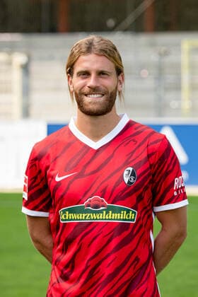 Lucas Hoeler (SC Freiburg, 9), GER, SC Freiburg, 29.07.2021, Media Day Fussball Bundesliga, Spielzeit 2021 2022 DFL REGULATIONS PROHIBIT ANY USE OF PHOTOGRAPHS AS IMAGE SEQUENCES AND OR uerthQUASI-VIDEO GER, SC Freiburg, 29.07.2021, Media Day Fussball Bundesliga, Spielzeit 2021 2022 Freiburg Copyright: xEibnerxPressefotox EP_EER