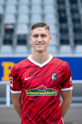 Roland Sallai (SC Freiburg, 22), GER, SC Freiburg, 29.07.2021, Media Day Fussball Bundesliga, Spielzeit 2021 2022 DFL REGULATIONS PROHIBIT ANY USE OF PHOTOGRAPHS AS IMAGE SEQUENCES AND OR uerthQUASI-VIDEO GER, SC Freiburg, 29.07.2021, Media Day Fussball Bundesliga, Spielzeit 2021 2022 Freiburg Copyright: xEibnerxPressefotox EP_EER