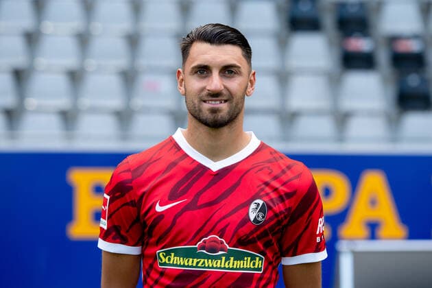 Vincenzo Grifo (SC Freiburg, 32), GER, SC Freiburg, 29.07.2021, Media Day Fussball Bundesliga, Spielzeit 2021 2022 DFL REGULATIONS PROHIBIT ANY USE OF PHOTOGRAPHS AS IMAGE SEQUENCES AND OR uerthQUASI-VIDEO GER, SC Freiburg, 29.07.2021, Media Day Fussball Bundesliga, Spielzeit 2021 2022 Freiburg Copyright: xEibnerxPressefotox EP_EER