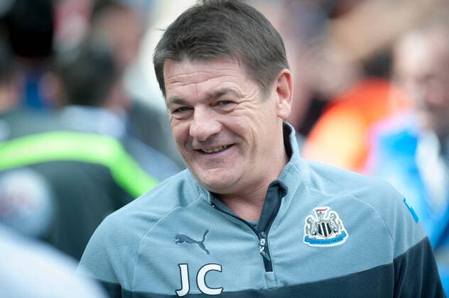 Fußball, Trainerhistorie Newcastle United von 1895 bis heute Mandatory Credit: Photo by Ian Hodgson ANL Shutterstock (5726623a) May 24th 2015 - Newcastle Uk - Newcastle 2 V West Ham 0: Newcastle Manager John Carver Picture By Ian Hodgson daily Mail May 24th 2015 - Newcastle Uk - Newcastle 2 V West Ham 0: Newcastle Manager John Carver Picture By Ian Hodgson daily Mail EDITORIAL USE ONLY No use with unauthorised audio, video, data, fixture lists (outside the EU), club league logos or live services. Online in-match use limited to 45 images (+15 in extra time). No use to emulate moving images. No use in betting, games or single club league player publications services. May 24th 2015 - Newcastle Uk - Newcastle 2 V West Ham 0: Newcastle Manager John Carver Picture By Ian Hodgson daily Mail EDITORIAL USE ONLY No use with unauthorised audio, video, data, fixture lists (outside the EU), club league logos or live services. Online in-match use limited to 45 images (+15 in extra time). No use to emulate moving images. No use in betting, games or Copyright: xIanxHodgson ANL Shutterstockx 5726623a