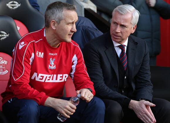 Fußball, Trainerhistorie Crystal Palace von 1905 bis heute Mandatory Credit: Photo by James Marsh BPI Shutterstock (4381386bp) Crystal Palace Assistant Keith Millen and Manager Alan Pardew. The FA Cup 2014 15 Fourth Round Southampton v Crystal Palace Saint Mary s Stadium, Britannia Road, Southampton, United Kingdom - 24 Jan 2015 EDITORIAL USE ONLY No use with unauthorised audio, video, data, fixture lists (outside the EU), club league logos or live services. Online in-match use limited to 45 images (+15 in extra time). No use to emulate moving images. No use in betting, games or single club league player publications services. The FA Cup 2014 15 Fourth Round Southampton v Crystal Palace Saint Mary s Stadium, Britannia Road, Southampton, United Kingdom - 24 Jan 2015 EDITORIAL USE ONLY No use with unauthorised audio, video, data, fixture lists (outside the EU), club league logos or live services. Online in-match use limited to 45 images (+15 in extra time). No use to emulate moving images. No use in betting, games or Copyright: xJamesxMarsh BPI Shutterstockx 4381386bp