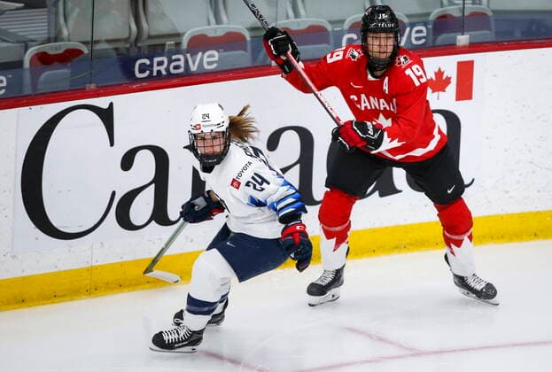 August 31, 2021, Calgary, ab, Canada: Canada s Brianne Jenner, right, and Dani Cameranesi, of the United States, follow the play during second period gold medal final IIHF Women s World Championship, WM, Weltmeisterschaft hockey action in Calgary, Tuesday, Aug. 31, 2021. Brianne Jenner, Dani Cameranesi, - ZUMAc35_ 20210831_zaf_c35_076 Copyright: xJeffxMcintoshx