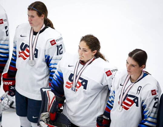 August 31, 2021, Calgary, ab, Canada: Goalie Nicole Hensley, centre, of the United States, Kelly Pannek, left, and Hilary Knight wear their silver medals following the team s loss to Canada at the IIHF Women s World Championship, WM, Weltmeisterschaft in Calgary, Tuesday, Aug. 31, 2021. Nicole Hensley, Kelly Pannek, Hilary Knight, - ZUMAc35_ 20210831_zaf_c35_113 Copyright: xJeffxMcintoshx