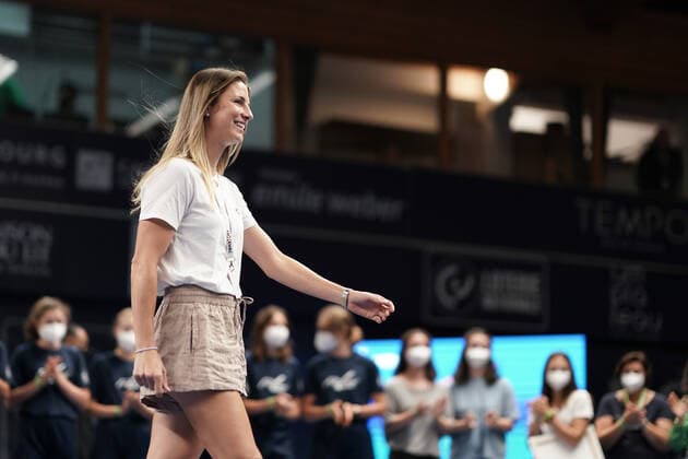 Tennis WTA, Tennis Damen Turnier Luxemburg BGLBNPParibas Open 2021, 16.09.2021, Tennis WTA Turnier Luxemburg, BGLBNPParibas Open 2021, BGL BNP Paribas Open, 2021, Luxemburg, Kockelscheuer, CK Sportcenter, Finale vl: Verabschiedung von Mandy Minella (Luxembourg, Luxemburg, LUX) die ihre Karriere beendet