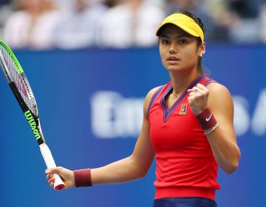 Tennis, Emma Raducanu trennt sich von Coach Andrew Richardson, Archivbilder Mandatory Credit: Photo by Ella Ling Shutterstock (12437756r) Emma Raducanu during the final US Open Championships 2021, Day Thirteen, USTA National Tennis Center, Flushing Meadows, New York, USA - 11 Sep 2021 US Open Championships 2021, Day Thirteen, USTA National Tennis Center, Flushing Meadows, New York, USA - 11 Sep 2021 Copyright: xEllaxLing Shutterstockx 12437756r