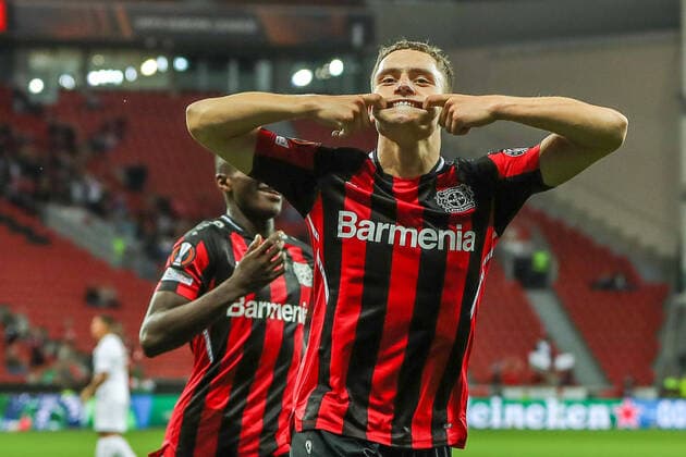 Sport Themen der Woche KW37 Sport Bilder des Tages Tor, Torjubel zum 2:1 durch Florian Richard Wirtz (Bayer 04 Leverkusen, 27), GER, Bayer 04 Leverkusen vs. Ferencvaros Budapest Ferencvarosi Torna Club, UEFA Europa League Gruppe G, Gruppenphase, Spielzeit 2021 2022, 16.09.2021, DFB DFL regulations prohibit any use of photographs as image sequences and or quasi-video., GER, Bayer 04 Leverkusen vs. Ferencvaros Budapest Ferencvarosi Torna Club, UEFA Europa League Gruppe G, Gruppenphase, Spielzeit 2021 2022, 16.09.2021 Leverkusen Copyright: xEibner-Pressefoto GabrielxBoiax EP_GBA