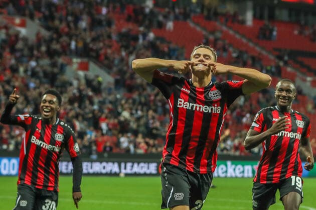 Tor, Torjubel zum 2:1 durch Florian Richard Wirtz (Bayer 04 Leverkusen, 27), GER, Bayer 04 Leverkusen vs. Ferencvaros Budapest Ferencvarosi Torna Club, UEFA Europa League Gruppe G, Gruppenphase, Spielzeit 2021 2022, 16.09.2021, , DFB DFL regulations prohibit any use of photographs as image sequences and or quasi-video., GER, Bayer 04 Leverkusen vs. Ferencvaros Budapest Ferencvarosi Torna Club, UEFA Europa League Gruppe G, Gruppenphase, Spielzeit 2021 2022, 16.09.2021 Leverkusen Copyright: xEibner-Pressefoto GabrielxBoiax EP_GBA