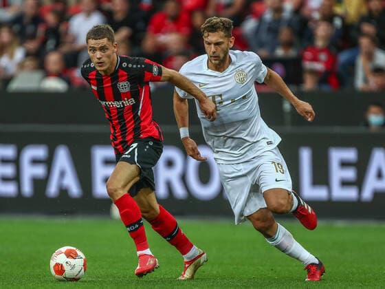 Florian Richard Wirtz (Bayer 04 Leverkusen, 27) am Ball, in Aktion, GER, Bayer 04 Leverkusen vs. Ferencvaros Budapest Ferencvarosi Torna Club, UEFA Europa League Gruppe G, Gruppenphase, Spielzeit 2021 2022, 16.09.2021, , DFB DFL regulations prohibit any use of photographs as image sequences and or quasi-video., GER, Bayer 04 Leverkusen vs. Ferencvaros Budapest Ferencvarosi Torna Club, UEFA Europa League Gruppe G, Gruppenphase, Spielzeit 2021 2022, 16.09.2021 Leverkusen Copyright: xEibner-Pressefoto GabrielxBoiax EP_GBA