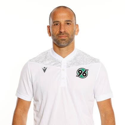Teammanager Fabio Morena - Porträttermin Hannover 96, GER, Fussball, Fußball, 2021 2022, 2. Bundesliga, 2.BL, 2. BL, Porträt, Studio, Shooting, Studioshooting; Foto via: Hannover96