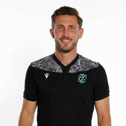 Co Trainer Kai Hesse - Porträttermin Hannover 96, GER, Fussball, Fußball, 2021 2022, 2. Bundesliga, 2.BL, 2. BL, Porträt, Studio, Shooting, Studioshooting; Foto via: Hannover96