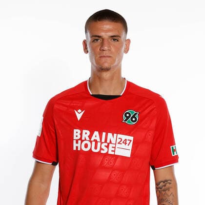 Marc Lamti - Porträttermin Hannover 96, GER, Fussball, Fußball, 2021 2022, 2. Bundesliga, 2.BL, 2. BL, Porträt, Studio, Shooting, Studioshooting; Foto via: Hannover96