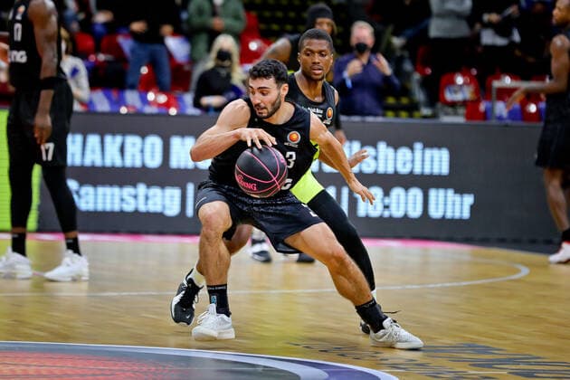medi Bayreuthvs. Hamburg Towers, Basketball, Bundesliga, BBL Pokal, easycredit BBL, Achtelfinale, Spielzeit 2021 2022, 05.10.2021, medi Bayreuth vs. Hamurg Towers, Basketball, Bundesliga, BBL Pokal, easycredit BBl, Achtelfinale, Spielzeit 2021 2022, 05.10.2021, Foto: EIBNER Thorsten OCHS Bayreuth Copyright: xEibner-Pressefoto ThorstenxOchsx EP_TOS