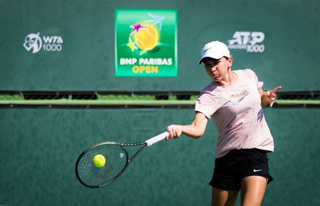Mandatory Credit: Photo by Rob Prange Shutterstock (12524558a) Simona Halep of Romania during practice area of the 2021 BNP Paribas Open WTA, Tennis Damen 1000 tennis tournament BNP Paribas Open, Tennis, Day 1, Indian Wells Tennis Garden, California, USA - 06 Oct 2021 BNP Paribas Open, Tennis, Day 1, Indian Wells Tennis Garden, California, USA - 06 Oct 2021 Copyright: xRobxPrange Shutterstockx 12524558a