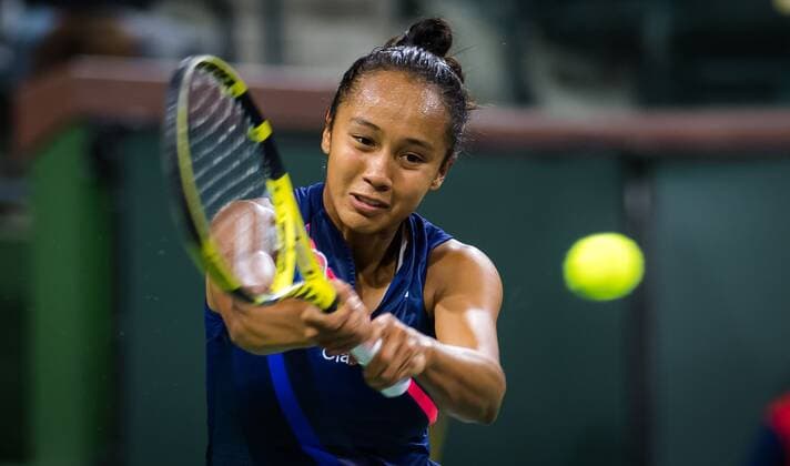 Mandatory Credit: Photo by Rob Prange Shutterstock (12524630fe) Leylah Fernandez of Canada in action during the second round of the 2021 BNP Paribas Open WTA, Tennis Damen 1000 tennis tournament BNP Paribas Open, Tennis, Day 3, Indian Wells Tennis Garden, California, USA - 08 Oct 2021 BNP Paribas Open, Tennis, Day 3, Indian Wells Tennis Garden, California, USA - 08 Oct 2021 Copyright: xRobxPrange Shutterstockx 12524630fe