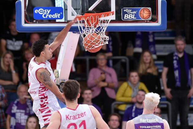Korbleger von Tyson Ward (Telekom Baskets Bonn) , Basketball, Bundesliga, BBL, BG Goettingen - Telekom Baskets Bonn, 09.10.2021, BG Goettingen - Telekom Baskets Bonn, Basketball, Bundesliga, GER, BBL, 09.10.2021 Goettingen Copyright: xEibner-Pressefotox-xRolandxSippelx