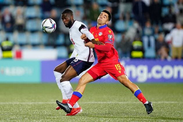 Mandatory Credit: Photo by Sergio Ruiz Pressinphoto Shutterstock (12531158bp) Fikayo Tomori of England and Ricard Fernandez of Andorra Andorra v England, FIFA World Cup, WM, Weltmeisterschaft, Fussball 2022 Qualifier. Football, Comunal Stadium, Andorra, 9 Oct 2021 Editorial use only Andorra v England, FIFA World Cup 2022 Qualifier. Football, Comunal Stadium, Andorra, 9 Oct 2021 Editorial use only Copyright: xSergioxRuiz Pressinphoto Shutterstockx 12531158bp