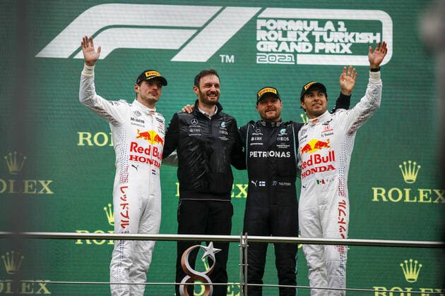 BOTTAS Valtteri (fin), Mercedes AMG F1 GP W12 E Performance, portrait, podium with VERSTAPPEN Max (ned), Red Bull Racing Honda RB16B and PEREZ Sergio (mex), Red Bull Racing Honda RB16B during the Formula 1 Rolex Turkish Grand Prix 2021, 16th round of the 2021 FIA Formula One World Championship, WM, Weltmeisterschaft from October 8 to 10, 2021 on the Istanbul Park, in Tuzla, Turkey - F1 - TURKISH GRAND PRIX 2021 - RACE DPPI Panoramic _B3_9944