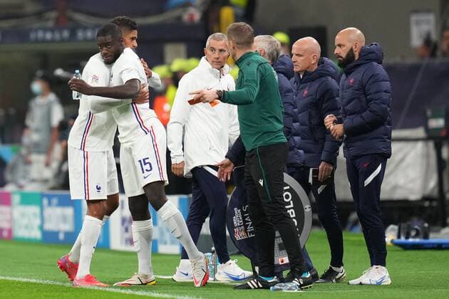 Mandatory Credit: Photo by Bagu Blanco Pressinphoto Shutterstock (12532184ay) Raphael Varane of France injured Spain V France, UEFA Nations League 2021, Final. Football, San Siro Stadium, Milan, Italy - 10 Oct 2021 Editorial use only Spain V France, UEFA Nations League 2021, Final. Football, San Siro Stadium, Milan, Italy - 10 Oct 2021 Editorial use only Copyright: xBaguxBlanco Pressinphoto Shutterstockx 12532184ay