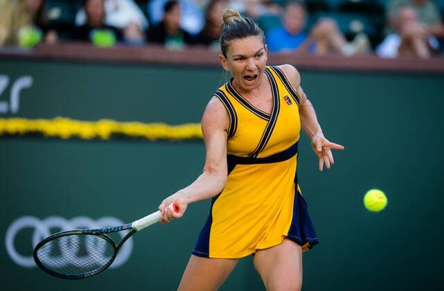 Mandatory Credit: Photo by Rob Prange Shutterstock (12524632ay) Simona Halep of Romania in action during the third round at the 2021 BNP Paribas Open WTA, Tennis Damen 1000 tennis tournament BNP Paribas Open, Tennis, Day 5, Indian Wells Tennis Garden, California, USA - 10 Oct 2021 BNP Paribas Open, Tennis, Day 5, Indian Wells Tennis Garden, California, USA - 10 Oct 2021 Copyright: xRobxPrange Shutterstockx 12524632ay