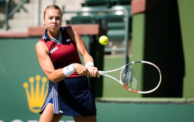 Mandatory Credit: Photo by Rob Prange Shutterstock (12524633am) Anett Kontaveit of Estonia in action during the third round at the 2021 BNP Paribas Open WTA, Tennis Damen 1000 tennis tournament BNP Paribas Open, Tennis, Day 6, Indian Wells Tennis Garden, California, USA - 11 Oct 2021 BNP Paribas Open, Tennis, Day 6, Indian Wells Tennis Garden, California, USA - 11 Oct 2021 Copyright: xRobxPrange Shutterstockx 12524633am