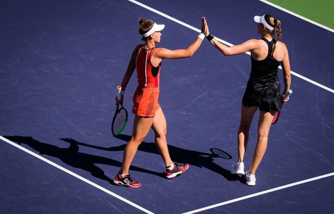 Mandatory Credit: Photo by Rob Prange Shutterstock (12524640g) Veronika Kudermetova of Russia & Elina Rybakina of Kazakhstan in action during the doubles final of the 2021 BNP Paribas Open WTA, Tennis Damen 1000 tennis tournament BNP Paribas Open, Tennis, Day 11, Indian Wells Tennis Garden, California, USA - 16 Oct 2021 BNP Paribas Open, Tennis, Day 11, Indian Wells Tennis Garden, California, USA - 16 Oct 2021 Copyright: xRobxPrange Shutterstockx 12524640g