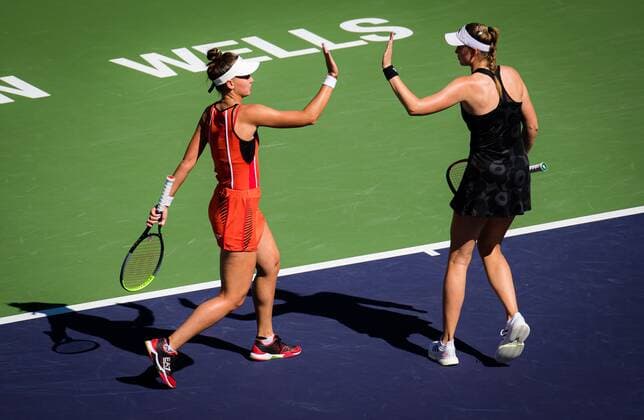 Mandatory Credit: Photo by Rob Prange Shutterstock (12524640e) Veronika Kudermetova of Russia & Elina Rybakina of Kazakhstan in action during the doubles final of the 2021 BNP Paribas Open WTA, Tennis Damen 1000 tennis tournament BNP Paribas Open, Tennis, Day 11, Indian Wells Tennis Garden, California, USA - 16 Oct 2021 BNP Paribas Open, Tennis, Day 11, Indian Wells Tennis Garden, California, USA - 16 Oct 2021 Copyright: xRobxPrange Shutterstockx 12524640e