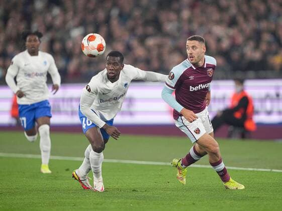 Mandatory Credit: Photo by Jed Leicester Shutterstock (12547371x) Carlos Cuesta of Genk and Nikola Vlasic of West Ham West Ham United v Genk, UEFA Europa League, Group H, Football, The London Stadium, London, UK - 21 Oct 2021 EDITORIAL USE ONLY No use with unauthorised audio, video, data, fixture lists, club league logos or live services. Online in-match use limited to 120 images, no video emulation. No use in betting, games or single club league player publications. West Ham United v Genk, UEFA Europa League, Group H, Football, The London Stadium, London, UK - 21 Oct 2021 EDITORIAL USE ONLY No use with unauthorised audio, video, data, fixture lists, club league logos or live services. Online in-match use limited to 120 images, no video emulation. No use in betting, games or single club league player publications. Copyright: xJedxLeicester Shutterstockx 12547371x