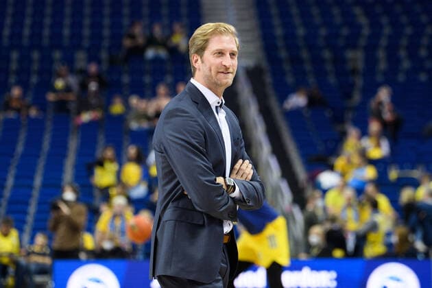Olivier Foucart - Assistenz Coach, 24.10.2021, BBL, Alba Berlin vs - BG Goettingen, in der Mercedes Benz Arena, GER, Berlin, 24.10.21, BBL, Alba vs - BG Goettingen, Berlin Copyright: xUwexKoch Eibner-Pressefotox EP_UKH