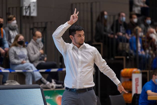 Daniel Jansson (Tigers Tuebingen, Head Coach) ¨¨Tigers Tübingen vs. PS Karlsruhe Lions, 2. Basketball, Bundesliga, Pro A, Barmer 2 Basketball, Spieltag 7, Spielzeit 2021 2022, 30.10.2021, ¨¨ Tigers Tübingen - PS Karlsruhe Lions, Basketball, 2. Bundesliga, Barmer 2 Basketball, Spieltag 7, Spielzeit 2021 2022, 30.10.2021 Karlsruhe Copyright: xDennisxDuddek xEibnerxPressefotox EP_DDK