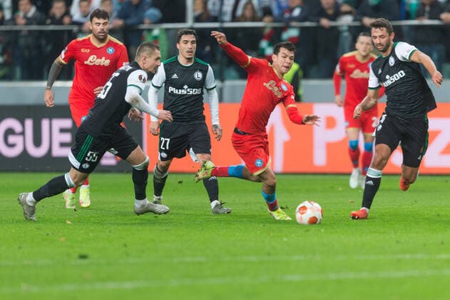 04.11.2021, Warszawa, pilka nozna, Liga Europy, Legia Warszawa - SSC Napoli, N z Artur Jedrzejczyk (Legia), Josue Pesqueira (Legia), Hirving Lozano (Napoli), Mateusz Wieteska (Legia), fot. Tomasz Jastrzebowski Foto Olimpik 04.11.2021, Warszawa, football, UEFA Europa League, Legia Warsaw - SSC Napoli, N z Artur Jedrzejczyk (Legia), Josue Pesqueira (Legia), Hirving Lozano (Napoli), Mateusz Wieteska (Legia), fot. Tomasz Jastrzebowski Foto Olimpik NEWSPIX.PL --- Newspix.pl 20211104TOMJ2966
