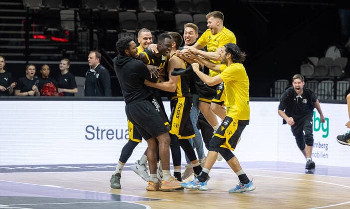 Bakary Dibba (Tigers Tuebingen, 44)¨¨ Nuernberg Falcons BC vs. Tigers Tuebingen, 2. Basketball, Bundesliga, Pro A, Barmer 2 Basketball, Spieltag 27, Spielzeit 2021 2022, 07.11.2021, ¨¨ Nuernberg Falcons BC - Tigers Tuebingen, Basketball, 2. Bundesliga, Barmer 2 Basketball, Spieltag 27, Spielzeit 2021 2022, 07.11.2021 Nuernberg Copyright: xDennisxDuddek xEibnerxPressefotox EP_DDK