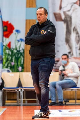 Alen Velcic (Trainer Wiha Panthers Schwenningen) GER, Basketball, Barmer 2. Bundesliga Pro-A, Spieltag 9, WiHa Panthers Villingen-Schwenningen vs Quakenbrueck Artland Dragons, 10.11.2021, GER, Basketball, Barmer 2. Bundesliga Pro-A, Spieltag 9, WiHa Panthers Villingen-Schwenningen vs Quakenbrueck Artland Dragons, 10.11.2021, Villingen-Schwenningen Copyright: xEibner-Pressefotox EP_FWF