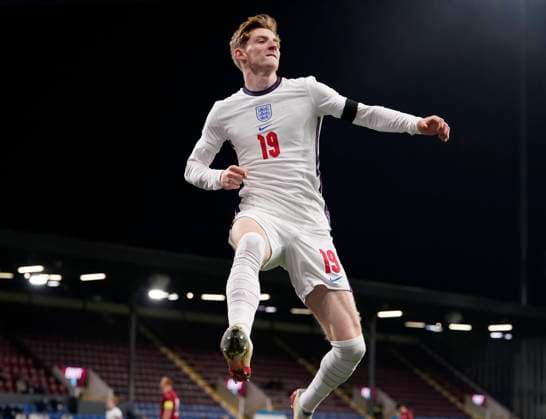 Burnley, England, 11th November 2021. Anthony Gordon of England celebrates scoring his and England?s second goal of the game during the UEFA EURO, EM, Europameisterschaft,Fussball Under-21 Qualifying match at Turf Moor, Burnley. Picture credit should read: Andrew Yates Sportimage EDITORIAL USE ONLY. No use with unauthorised audio, video, data, fixture lists, club league logos or live services. Online in-match use limited to 120 images, no video emulation. No use in betting, games or single club league player publications. SPI-1315-0024