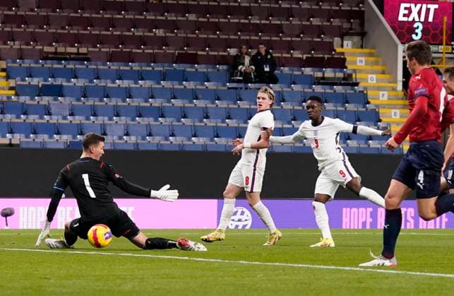Burnley, England, 11th November 2021. Folarin Balogun of England scores the third goal during the UEFA EURO, EM, Europameisterschaft,Fussball Under-21 Qualifying match at Turf Moor, Burnley. Picture credit should read: Andrew Yates Sportimage EDITORIAL USE ONLY. No use with unauthorised audio, video, data, fixture lists, club league logos or live services. Online in-match use limited to 120 images, no video emulation. No use in betting, games or single club league player publications. SPI-1315-0034