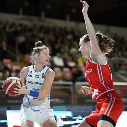 Basketball, Damen EM Quali, Luxemburg - Schweiz Basketball Eurobasket dames 11.11.2021, Basketball Eurobasket dames, Saison 2021-2022, Luxembourg, Luxemburg, Coque, Gymnase Coque, Luxembourg, Luxemburg (LUX) - Schweiz, Suisse (SUI) vl: Esmeralda Skrijelj (Luxembourg, LUX 28)
