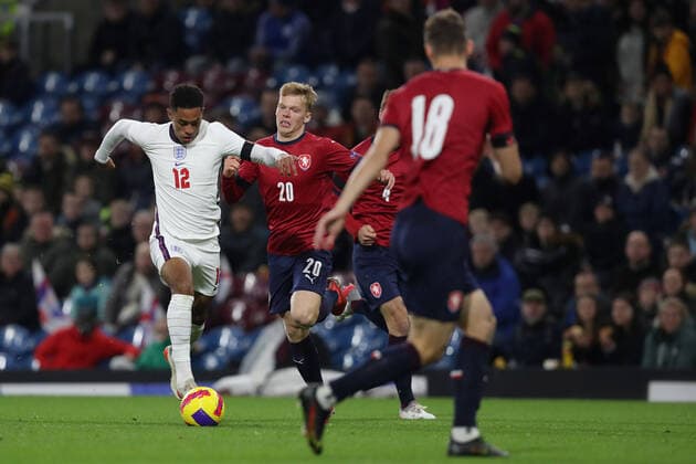 Mandatory Credit: Photo by Paul Greenwood Shutterstock (12598524cb) Jacob Ramsey of England U21, U 21 England U21 v Czech Republic U21, UEFA U21 European Championship, EM, Europameisterschaft 2023 Qualifying, Group G, Football, Turf Moor, Burnley, UK - 11 Nov 2021 EDITORIAL USE ONLY No use with unauthorised audio, video, data, fixture lists, club league logos or live services. Online in-match use limited to 120 images, no video emulation. No use in betting, games or single club league player publications. England U21 v Czech Republic U21, UEFA U21 European Championship 2023 Qualifying, Group G, Football, Turf Moor, Burnley, UK - 11 Nov 2021 EDITORIAL USE ONLY No use with unauthorised audio, video, data, fixture lists, club league logos or live services. Online in-match use limited to 120 images, no video emulation. No use in betting, games or single club league player publications. Copyright: xPaulxGreenwood Shutterstockx 12598524cb