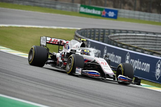 12.11.2021, Autodromo Jose Carlos Pace, Interlagos, FORMULA 1 HEINEKEN GRANDE PREMIO DO BRASIL 2021 , im Bild Mick Schumacher (DEU), Haas F1 Team12.11.2021, Interlagos, Brasilien, Autodromo Jose Carlos Pace, FORMULA 1 HEINEKEN GRANDE PREMIO DO BRASIL 2021 , (Foto EU-Images) Interlagos Autodromo Jose Carlos Pace Brasilien