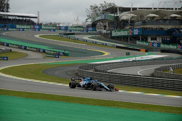 12.11.2021, Autodromo Jose Carlos Pace, Interlagos, FORMULA 1 HEINEKEN GRANDE PREMIO DO BRASIL 2021 , im Bild Fernando Alonso (ESP), Alpine F1 Team12.11.2021, Interlagos, Brasilien, Autodromo Jose Carlos Pace, FORMULA 1 HEINEKEN GRANDE PREMIO DO BRASIL 2021 , (Foto EU-Images) Interlagos Autodromo Jose Carlos Pace Brasilien