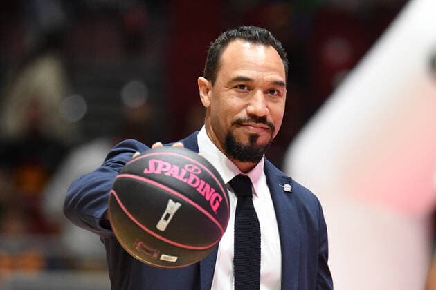 Demond Greene (Co-Trainer, FC Bayern Muenchen Basketball), Niners Chemnitz vs. FC Bayern Muenchen, 14.11.2021, BBL Pokal, Viertelfinale, GER, Saison 2021 2022 Niners Chemnitz vs. FC Bayern Muenchen, 14.11.2021, BBL Pokal, Viertelfinale, GER, Saison 2021 2022 Chemnitz Copyright: xBertxHarzer xEibner-xPressefotox