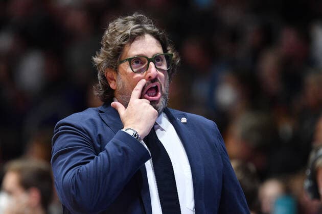 Andrea Trinchieri (Cheftrainer, Head Coach, FC Bayern Muenchen Basketball), Niners Chemnitz vs. FC Bayern Muenchen, 14.11.2021, BBL Pokal, Viertelfinale, GER, Saison 2021 2022 Niners Chemnitz vs. FC Bayern Muenchen, 14.11.2021, BBL Pokal, Viertelfinale, GER, Saison 2021 2022 Chemnitz Copyright: xBertxHarzer xEibner-xPressefotox