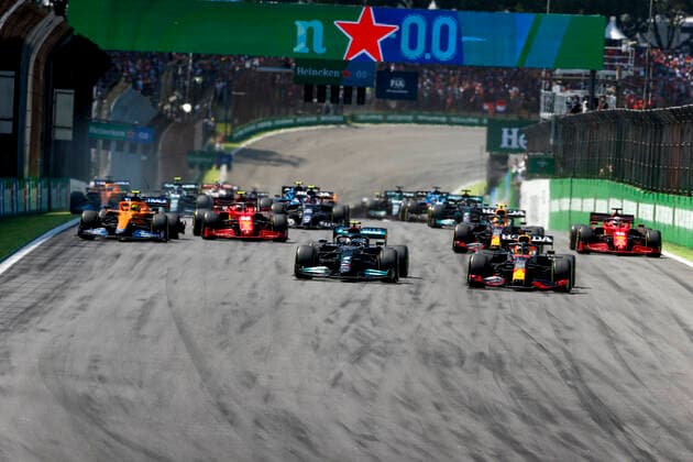 Start, 77 Valtteri Bottas (FIN, Mercedes-AMG Petronas F1 Team), 33 Max Verstappen (NED, Red Bull Racing), 4 Lando Norris (GBR, McLaren F1 Team), 55 Carlos Sainz (ESP, Scuderia Ferrari Mission Winnow), 11 Sergio Perez (MEX, Red Bull Racing), 16 Charles Leclerc (MON, Scuderia Ferrari Mission Winnow), F1 Grand Prix of Brazil at Autodromo Jose Carlos Pace on November 14, 2021 in Sao Paulo, Brazil. (Photo by HOCH ZWEI) Sao Paulo Brazil