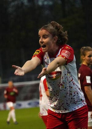 14.11.2021, Frauen Fussball GER, Saison 21 22, 2. Bundesliga , 1.FC Köln 1,FFC Turbine Potsdam , Franz -Kremer-stadion Köln Myrthe Moorrees, FC Köln, Aktion, Einzelbild, Foto Chai von der Laage DFL regulations prohibit any use of photographs as image sequences and or quasi-video. EDITORIAL USE ONLY