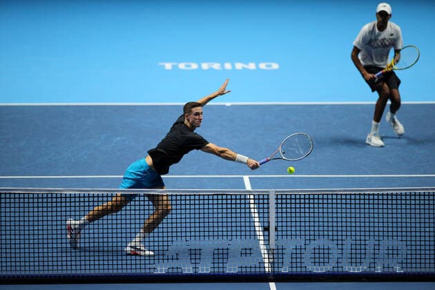 Mandatory Credit: Photo by Ella Ling Shutterstock (12603333o) Joe Salisbury of GB in action with Rajeev Ram of USA Nitto ATP, Tennis Herren World Tour Finals, Day 2, Tennis, Pala Alpitour, Turin, Italy - 15 Nov 2021 Nitto ATP World Tour Finals, Day 2, Tennis, Pala Alpitour, Turin, Italy - 15 Nov 2021 Copyright: xEllaxLing Shutterstockx 12603333o